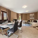 Zen Luxury Апартаменты *