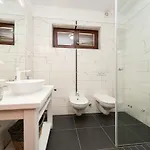 公寓 Zen Luxury 扎达尔