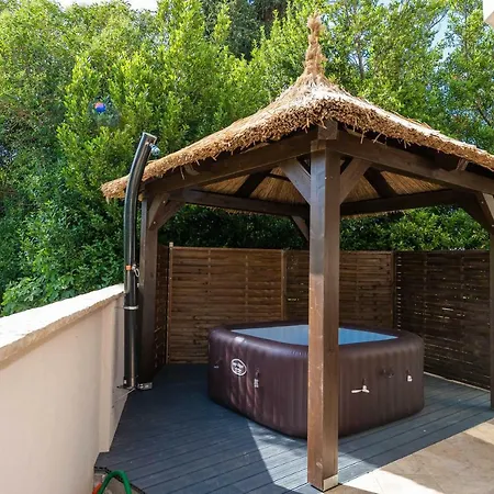 Zen Luxury זאדאר